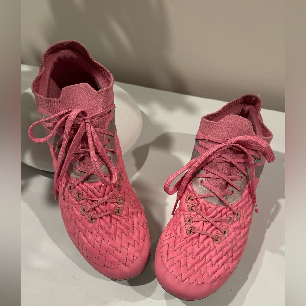 UNDER ARMOUR CLONE MAGNETICO PRO FG CLEATS PINK SOCCER UA SZ 8